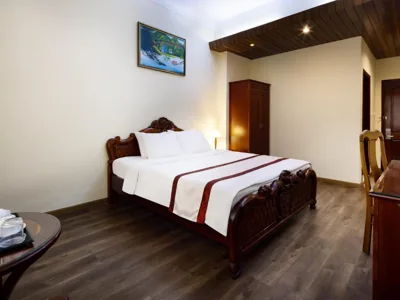 Phòng Đôi Deluxe — Victory Sai Gon Hotel