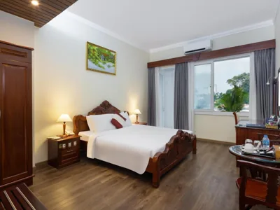 Phòng Đôi Premium có ban công — Victory Sai Gon Hotel